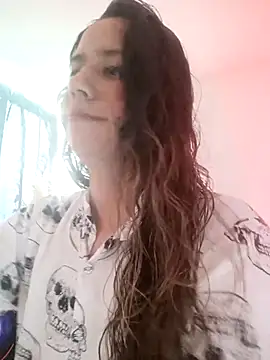 lovely kitt online show from November 2, 2025, 8:55 pm