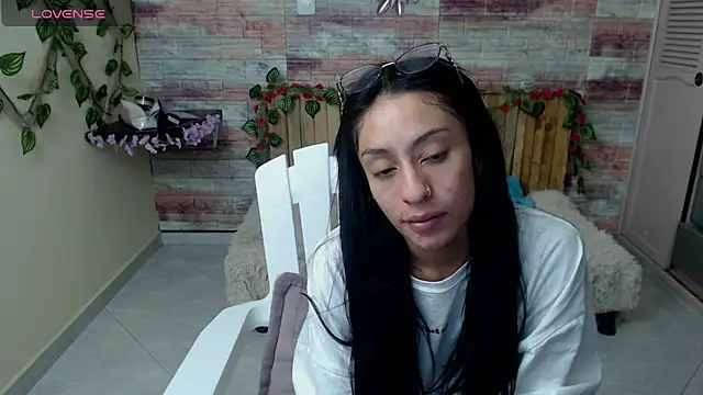 Snapshot of Lucy_joi chatting on January 3, 2025, 7:27 am Lucy joi online show from January 3, 2025, 7:27 am