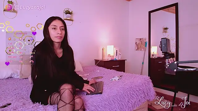 Snapshot of Lucy_joi chatting on October 6, 2025, 2:53 am Lucy joi online show from October 6, 2025, 2:53 am