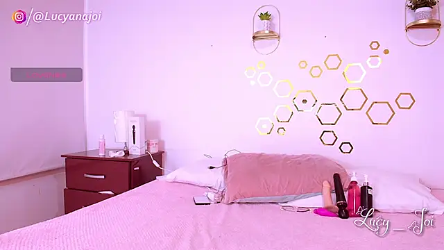 Snapshot of Lucy_joi chatting on November 6, 2025, 9:37 pm Lucy joi online show from November 6, 2025, 9:37 pm