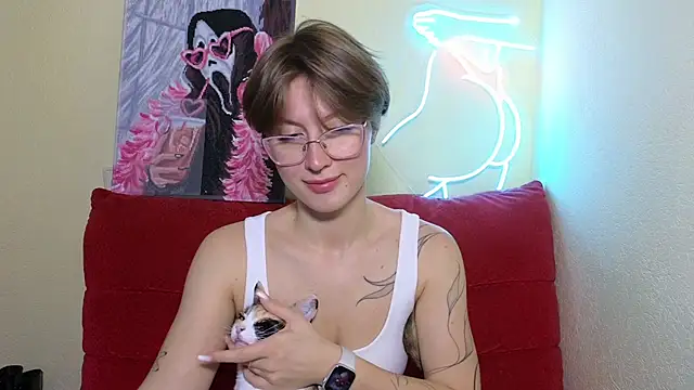 MalvinaBlum online show from September 25, 2025, 4:49 am