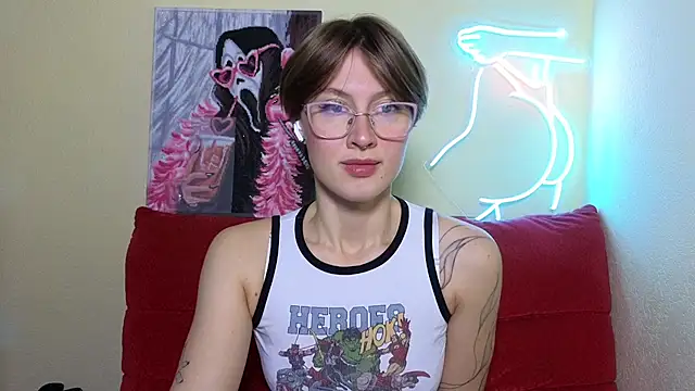 MalvinaBlum online show from September 26, 2025, 3:32 am