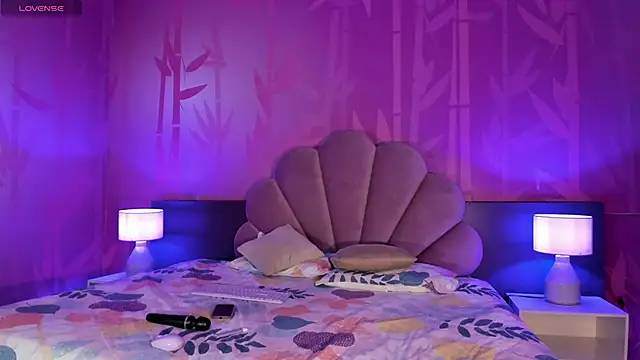 sabrinamilani online show from February 7, 2025, 3:12 am