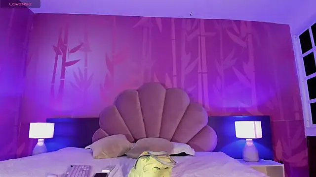 sabrinamilani online show from February 13, 2025, 12:13 am