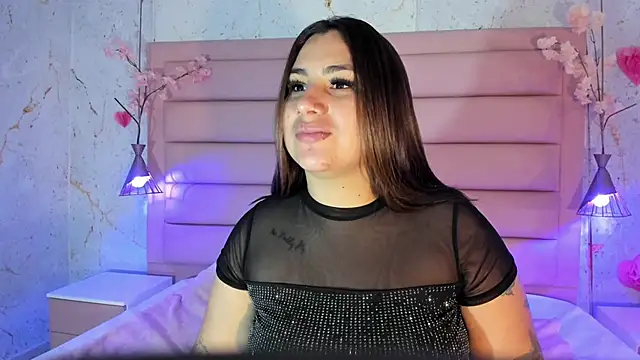 Snapshot of sabrinamilani chatting on April 10, 2026, 3:12 am sabrinamilani online show from April 10, 2026, 3:12 am