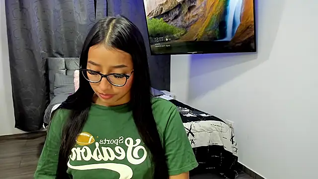 Snapshot of isa_bellaa0 chatting on December 21, 2024, 4:52 am isa bellaa0 online show from December 21, 2024, 4:52 am