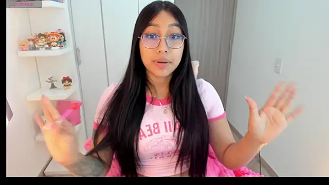 Snapshot of isa_bellaa0 chatting on October 17, 2025, 4:15 am isa bellaa0 online show from October 17, 2025, 4:15 am