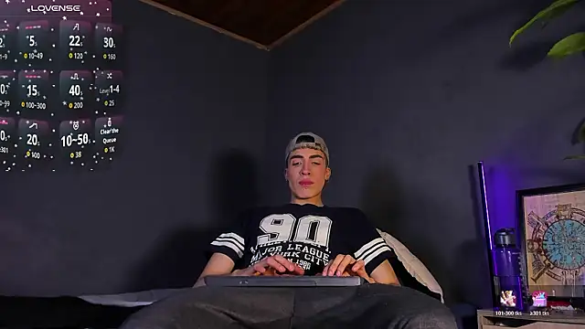 Snapshot of Angel_Snowhotxxx chatting on February 28, 2026, 2:12 am Angel Snowhotxxx online show from February 28, 2026, 2:12 am