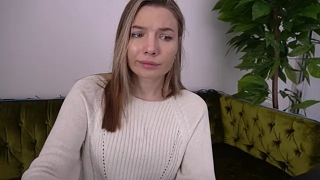 Snapshot of IceDanielles chatting on January 13, 2025, 2:11 pm IceDanielles online show from January 13, 2025, 2:11 pm