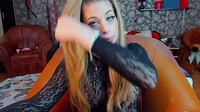 ammyloca123 online show from April 3, 2026, 11:58 pm