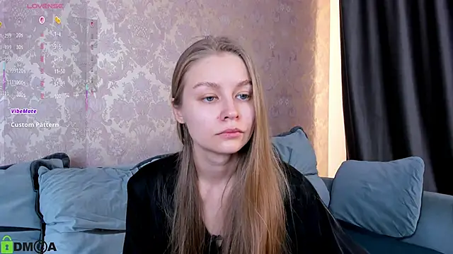 Snapshot of Polumna_cute chatting on October 9, 2025, 8:34 am Polumna cute online show from October 9, 2025, 8:34 am