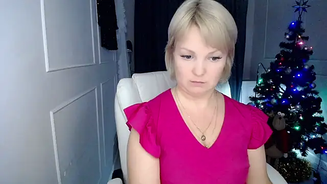 Juarnea online show from January 27, 2025, 8:49 pm