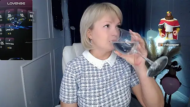 Juarnea online show from February 19, 2025, 5:06 pm