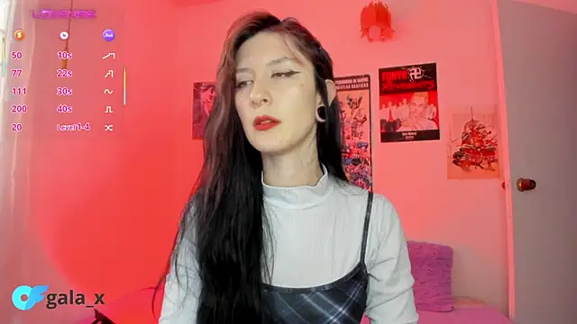 Snapshot of sunshine_girl9 chatting on February 17, 2025, 7:53 pm sunshine girl9 online show from February 17, 2025, 7:53 pm