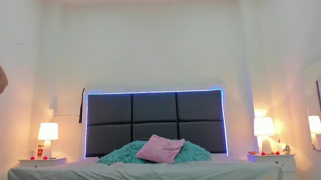 Aslhyn Gomez online show from September 12, 2025, 9:26 pm