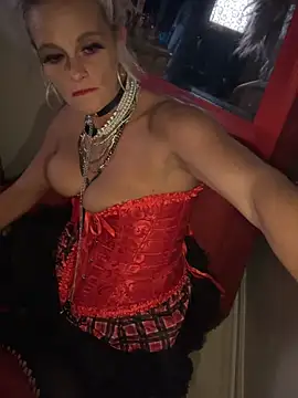 vixendoll87 online show from February 6, 2026, 7:02 am