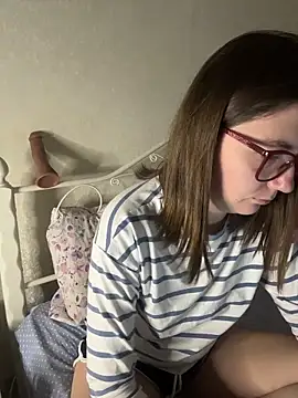 Snapshot of BeatriceTender chatting on February 10, 2026, 7:40 pm BeatriceTender online show from February 10, 2026, 7:40 pm