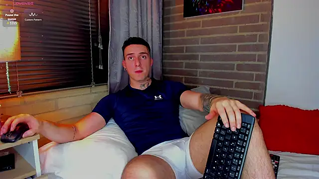 Snapshot of liam_oficial02 chatting on May 19, 2026, 3:13 am liam oficial02 online show from May 19, 2026, 3:13 am