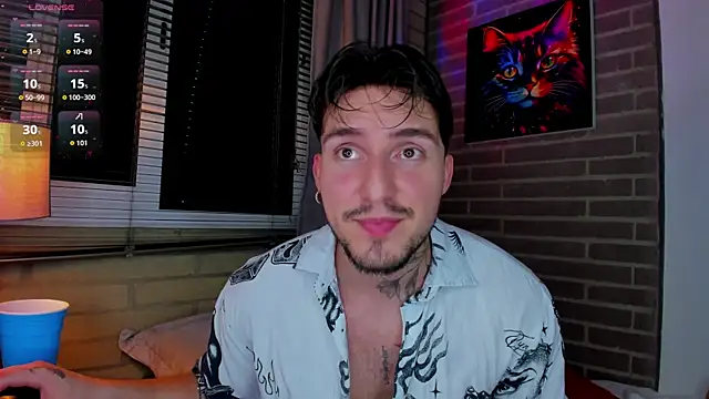 Snapshot of liam_oficial02 chatting on July 13, 2026, 3:20 am liam oficial02 online show from July 13, 2026, 3:20 am