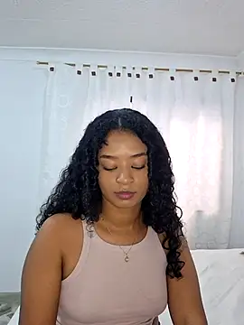 avellanatammy online show from April 14, 2026, 9:32 pm