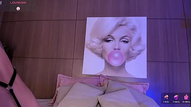 AgattaDuque online show from November 25, 2025, 11:05 pm