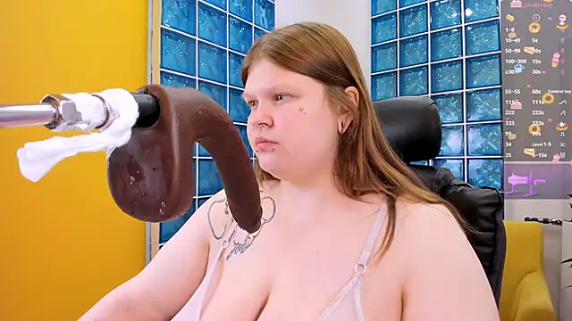 Snapshot of AuroraDemoni chatting on March 8, 2025, 6:54 am AuroraDemoni online show from March 8, 2025, 6:54 am