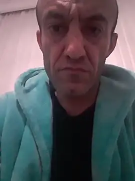 Aktorihann online show from October 8, 2025, 4:32 am