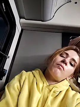 halobabe7620 online show from January 31, 2025, 4:25 am