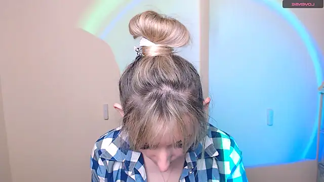 AmandaSell online show from May 26, 2026, 7:26 am