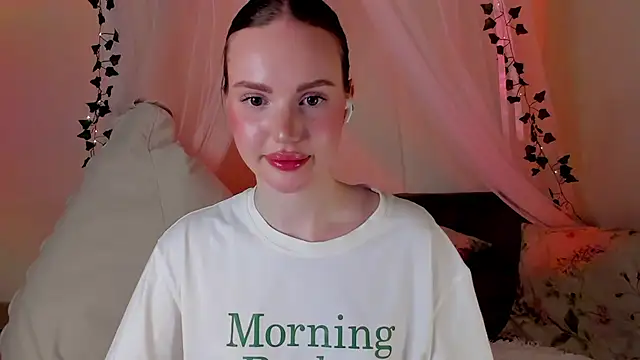 MishkaMe online show from February 3, 2025, 5:56 pm