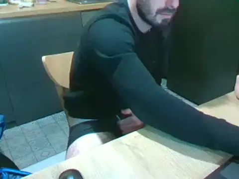 giorgakaci69 online show from December 19, 2024, 12:02 am