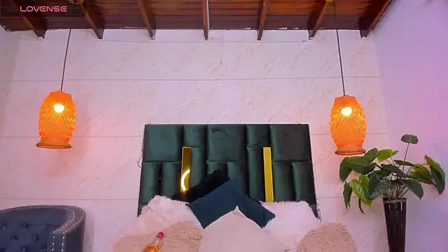 Snapshot of Taiissa_ chatting on January 30, 2025, 11:13 pm Taiissa online show from January 30, 2025, 11:13 pm