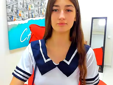 Snapshot of Moon-liza chatting on February 18, 2026, 6:53 am Moon-liza online show from February 18, 2026, 6:53 am