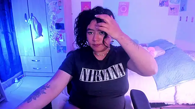 StephaniFox online show from February 19, 2025, 12:03 am