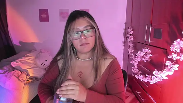 StephaniFox online show from September 29, 2025, 3:00 am