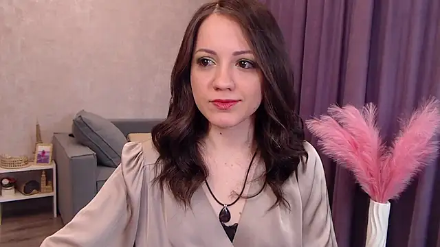 SusanMorado online show from November 5, 2025, 5:40 am