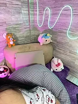 Bubalu Uwwu online show from November 6, 2025, 1:06 am