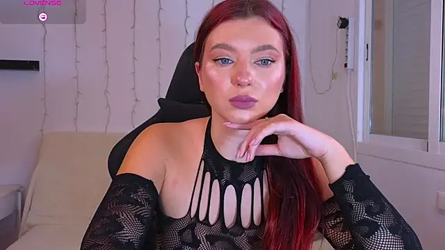 Snapshot of Karinchik_ chatting on December 14, 2024, 11:01 pm Karinchik online show from December 14, 2024, 11:01 pm