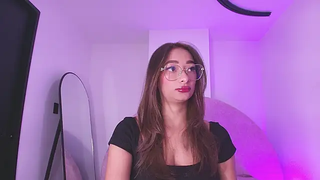 vale ross  online show from February 18, 2026, 3:02 am