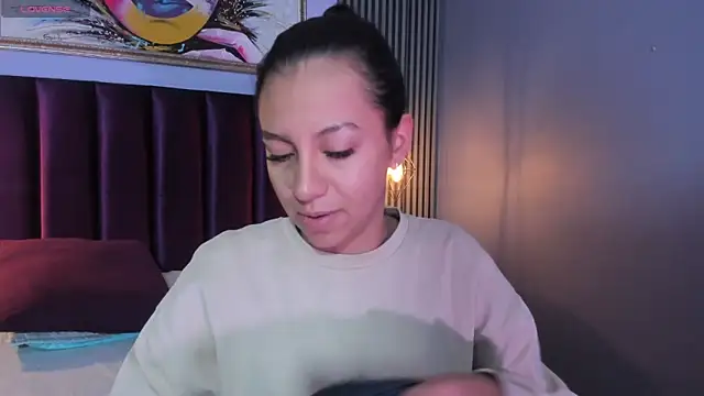 Tamaraakins online show from December 17, 2025, 12:33 pm