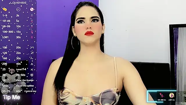 Snapshot of valentina_princess_ chatting on October 30, 2025, 9:15 pm valentina princess online show from October 30, 2025, 9:15 pm