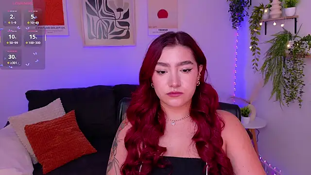 ViolettCastel online show from April 12, 2026, 6:13 pm