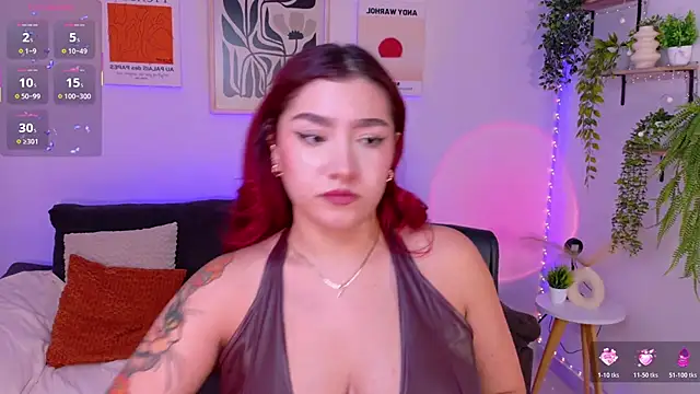 ViolettCastel online show from May 20, 2026, 8:04 pm