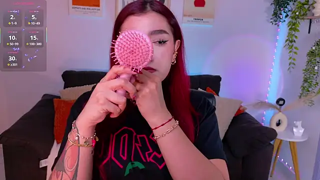 ViolettCastel online show from July 29, 2026, 12:42 am