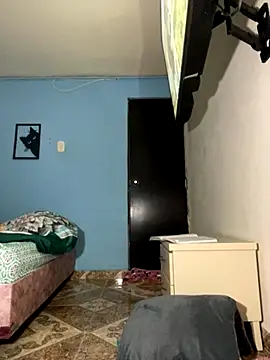 Kimmymadison- online show from October 18, 2025, 8:37 am