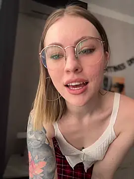 LoveGameSexx online show from February 15, 2025, 8:54 am