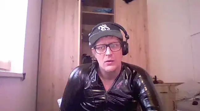 Bigthroaterboy online show from January 24, 2025, 10:53 am