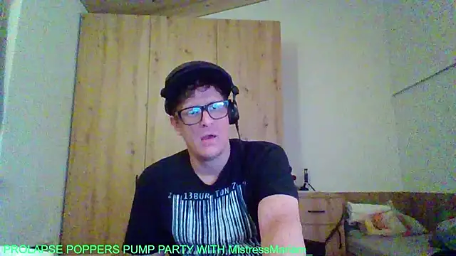 Bigthroaterboy online show from September 10, 2025, 4:45 am