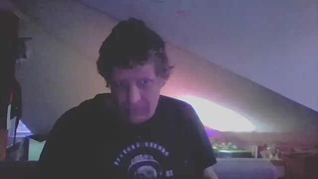Bigthroaterboy online show from May 13, 2026, 3:37 am