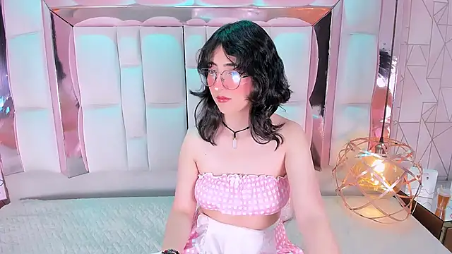 SaraMartini1 online show from September 14, 2025, 5:50 am